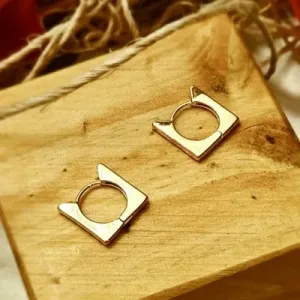 Brinco ouro argola quadrada lisa grande