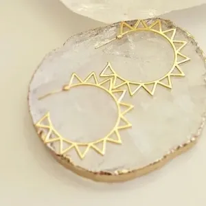 brinco ouro argola volta triângulos vazados
