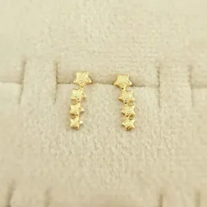brinco ouro com 4 estrelas trabalhadas