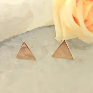 brinco ouro triângulo liso 3