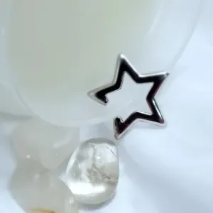 piercing rodio tubo estrela