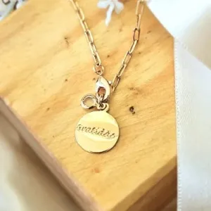 pulseira ouro corrente com mandala escrita Gratidão