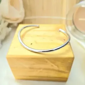 Pulseira bracelete rodio ondulado liso