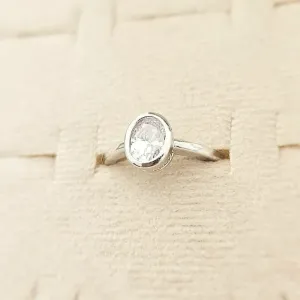 anel rodio solitário oval cristal