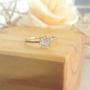 anel ouro solitário flor com aro cravejado