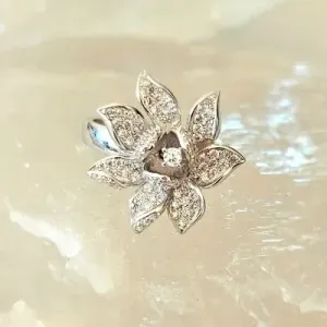 anel ródio flor grande cravejada zirconias