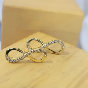 brinco ouro infinito meio cravejado cristal