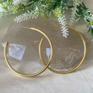 brinco ouro meia argola tubo fino liso 6,5cm