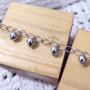 pulseira rodio bolinhas lisas penduradas