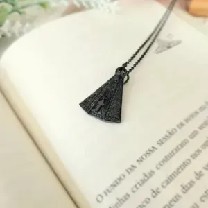 colar rodio negro nossa senhora cravejada com cruz