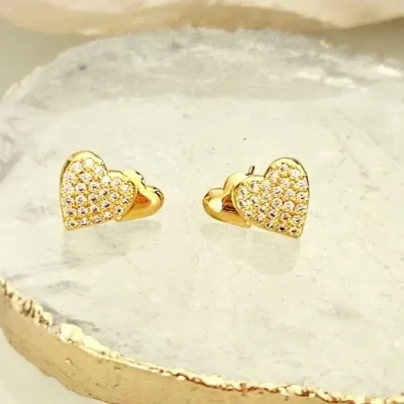 brinco ouro 2 corações liso e zircônias
