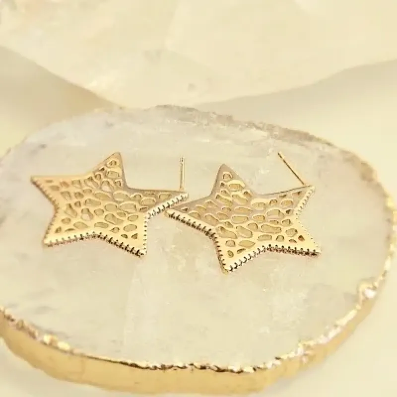 brinco ouro argola formato estrela tramada volta zirconias