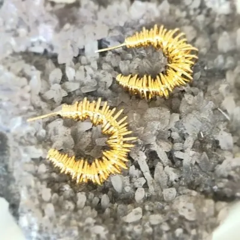 brinco ouro argola mola lisa