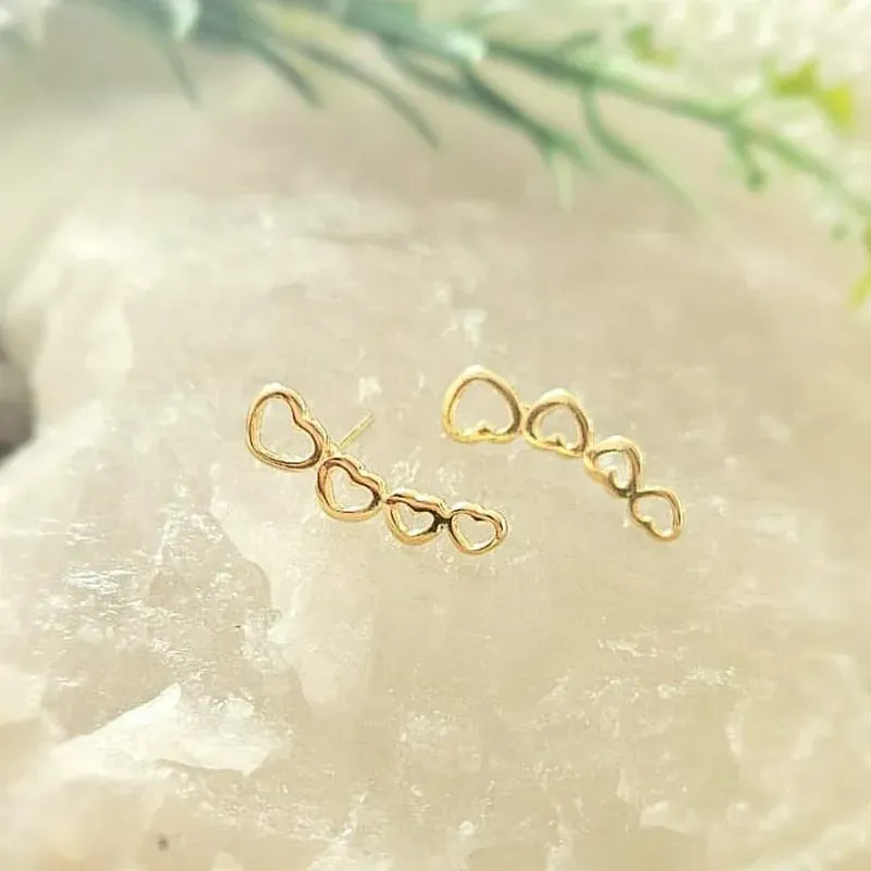 brinco ouro com 4 corações