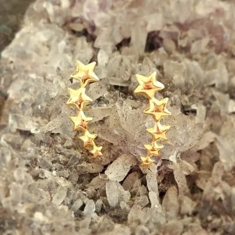brinco ouro ear cuff liso 5 estrelas