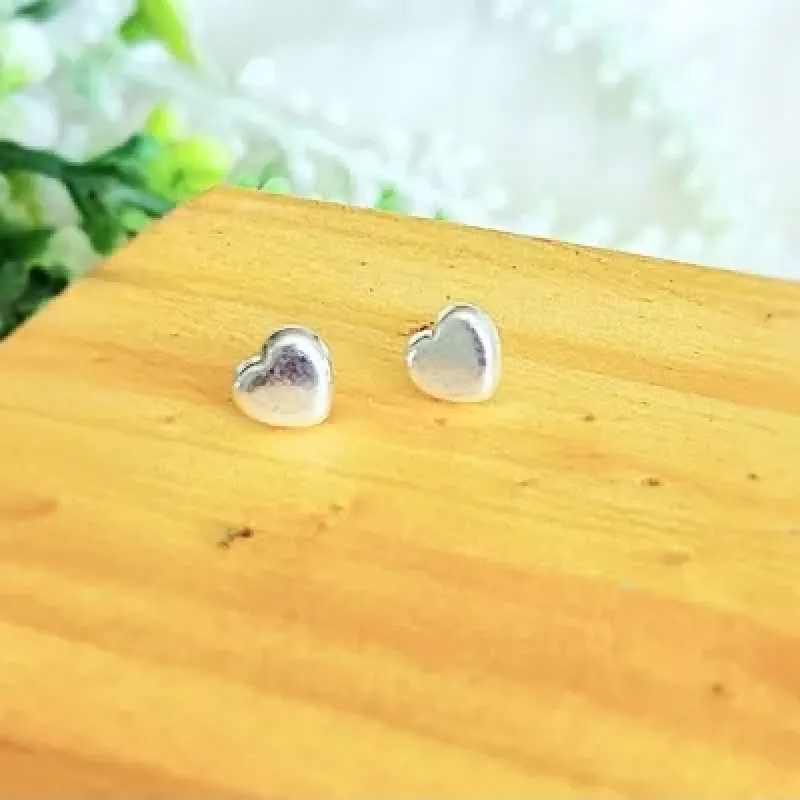 brinco prata coração chapado pequeno