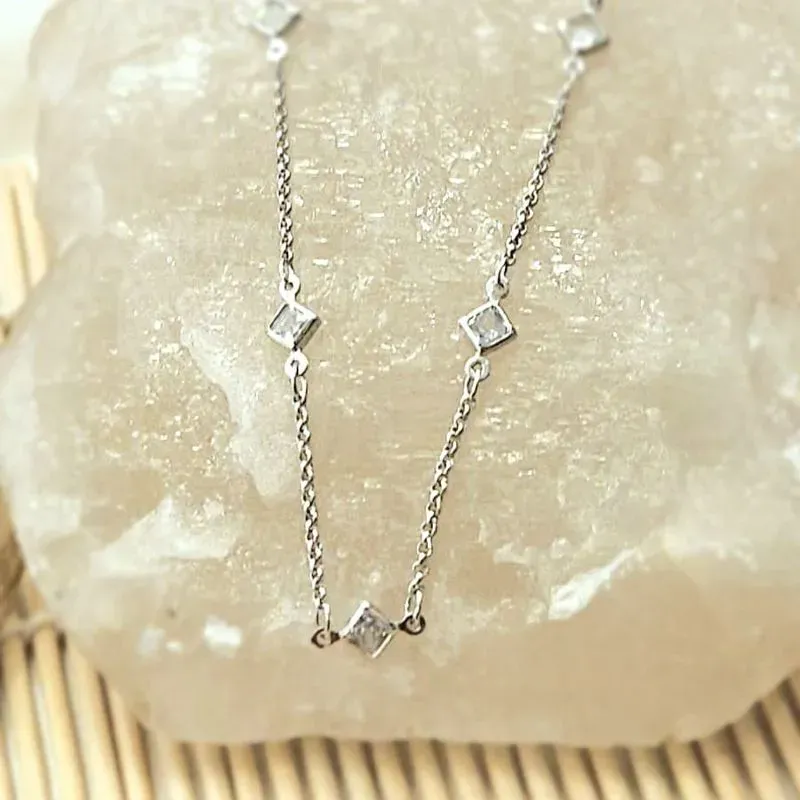 colar choker rodio ponto de luz cristal quadrado