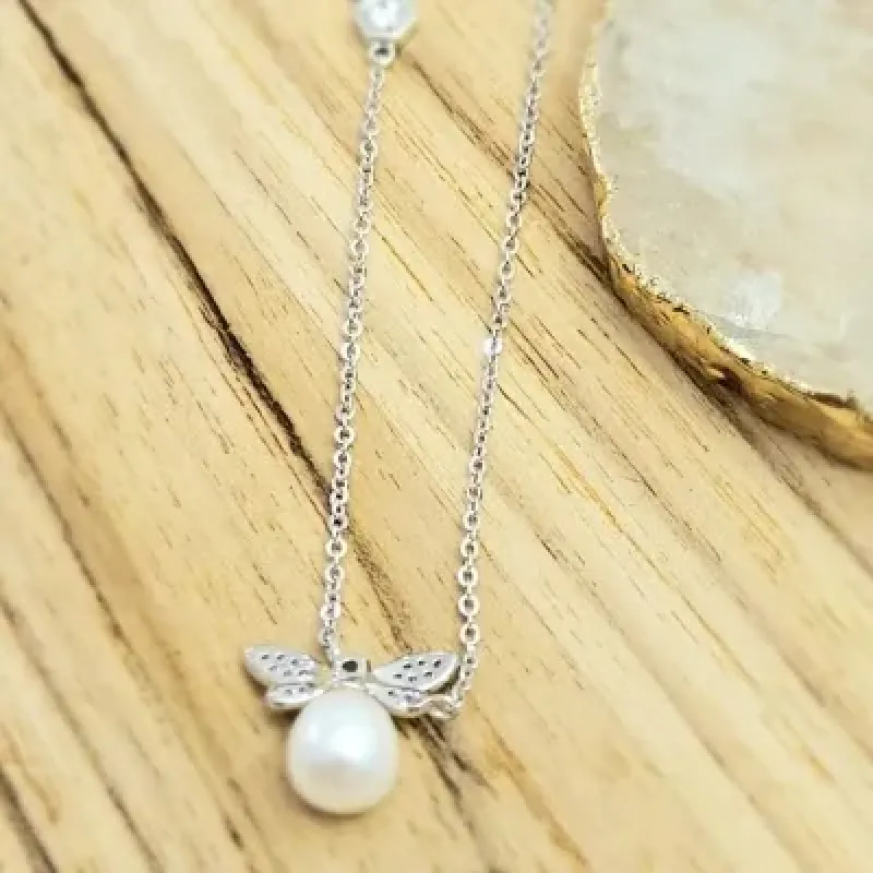 colar ródio libélula cravejada com uma pérola