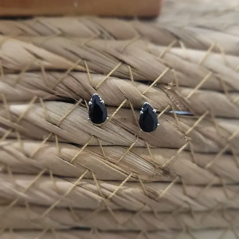 brinco rodio gota pedra preta