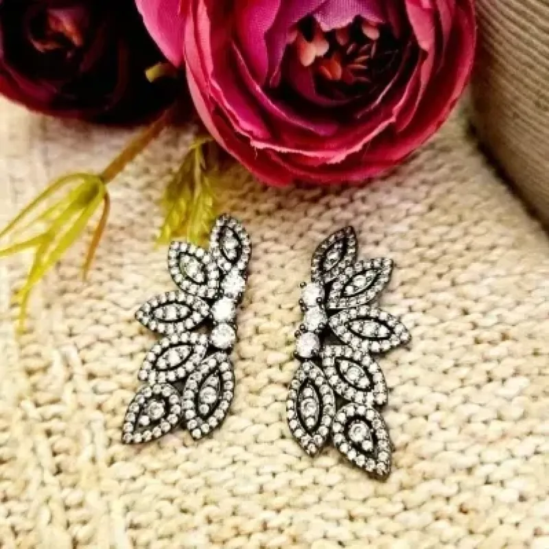 brinco ródio negro ear cuff borboleta aberta zircônias
