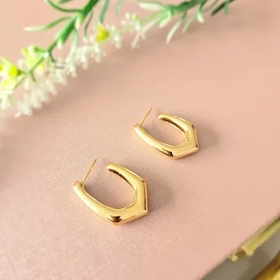 Brinco ouro argola aberta oval com ponta