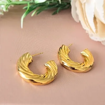 Brinco ouro argola aberta trabalhada em espiral