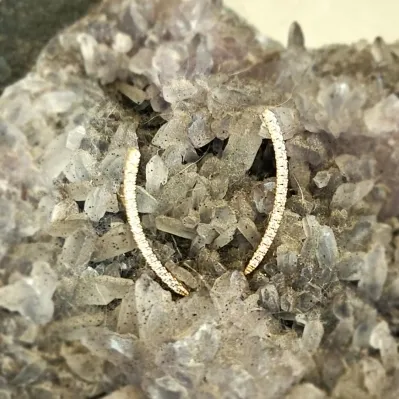 brinco ouro ear cuff filete cravejado