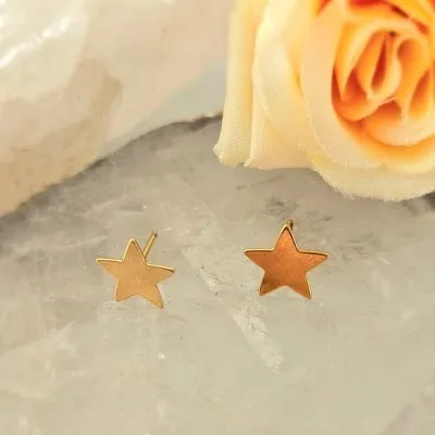 brinco ouro estrela lisa pequena