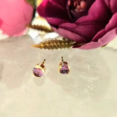 brinco ouro ponto de luz bolinha lilas