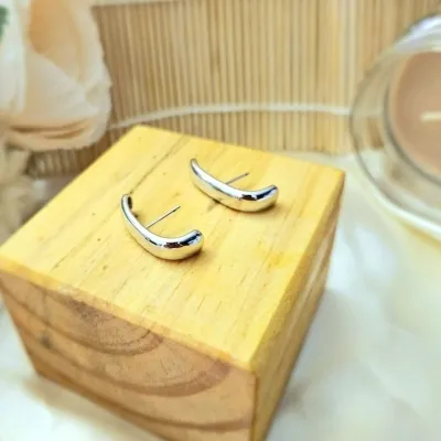 Brinco rodio ear hook liso