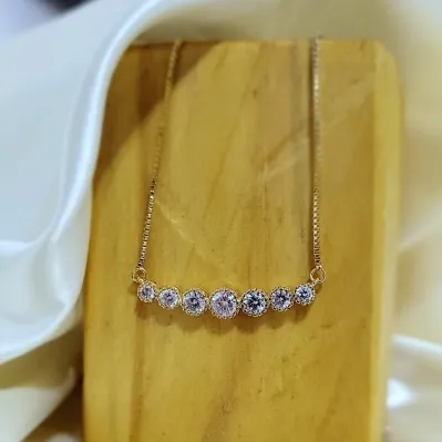 colar ouro arco com bolinhas cristal