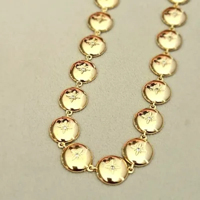 Colar ouro choker com bolinhas chapadas com estrela Hstern cravejada