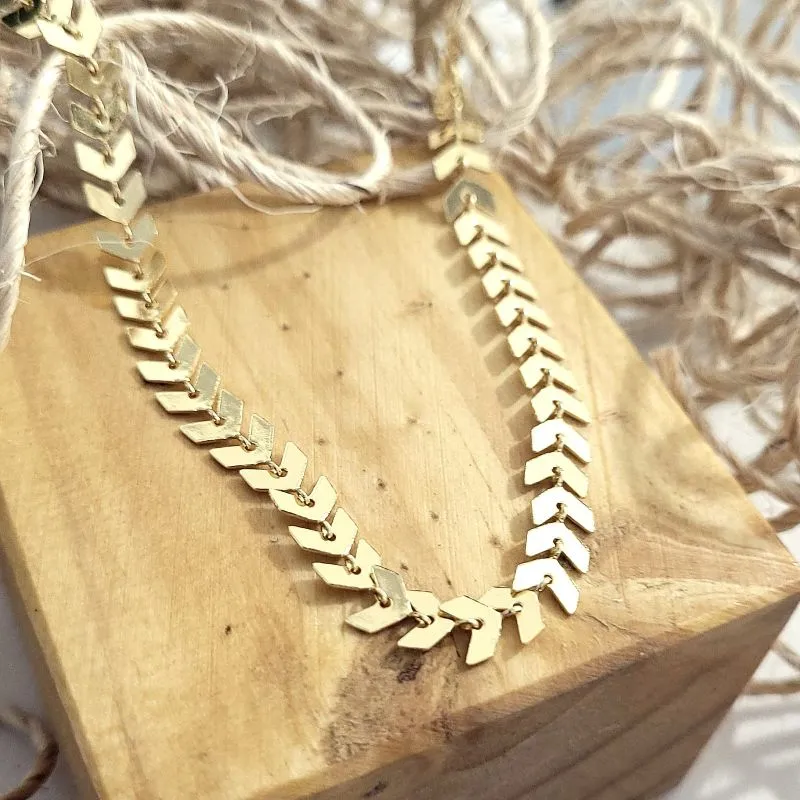 colar ouro choker escama de peixe