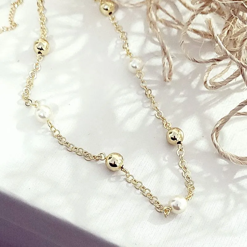 colar ouro choker perolas e bolas lisas