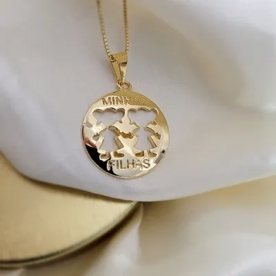 colar ouro medalha minhas filhas escrita duas meninas vazadas