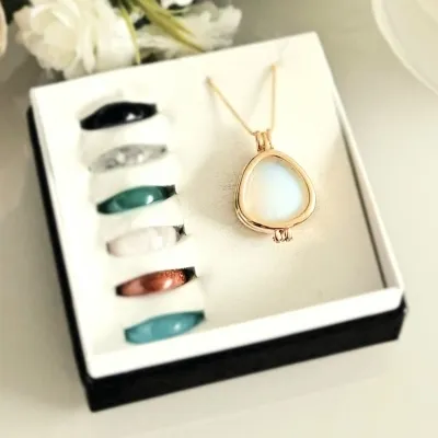 Colar ouro relicário gota com 7 pedras