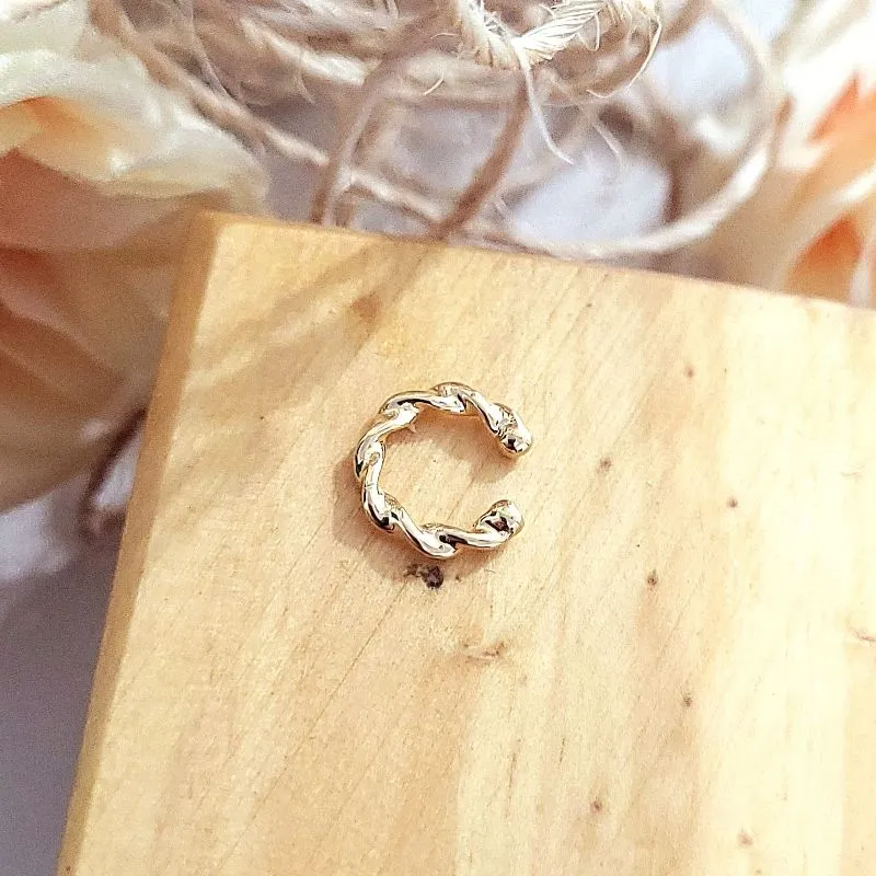 piercing ouro torcido