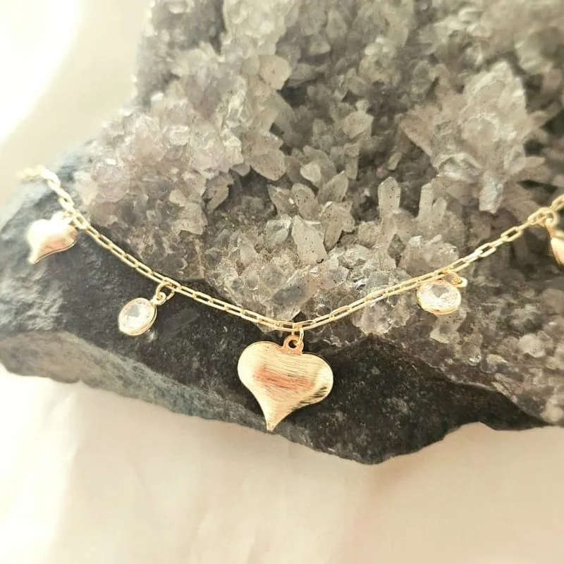 pulseira ouro corações e pedras cristais intercaladas
