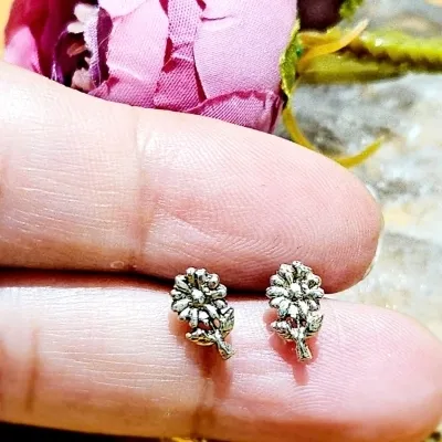 brinco prata envelhecida florzinha tipo margarida