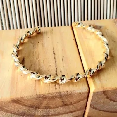 Pulseira bracelete ouro em forma espiral