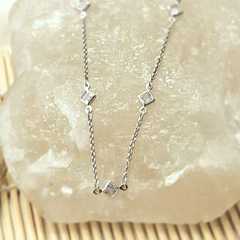 colar choker rodio ponto de luz cristal quadrado
