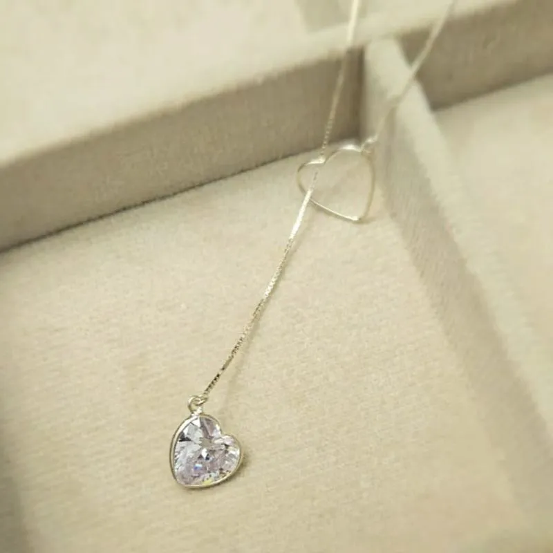 colar prata gravata coração liso vazado e coração cristal
