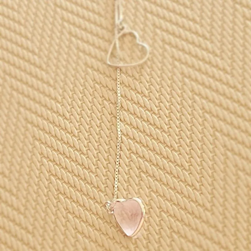 colar prata gravata coração liso vazado e coração rosa claro