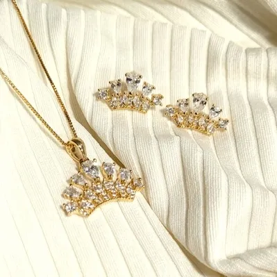 conjunto ouro coroa cristais