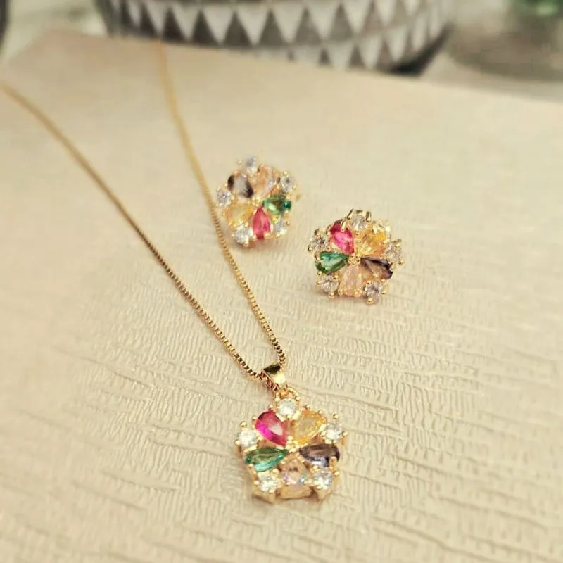 conjunto ouro flor com pedra colors e 5 pontos de luz cristais