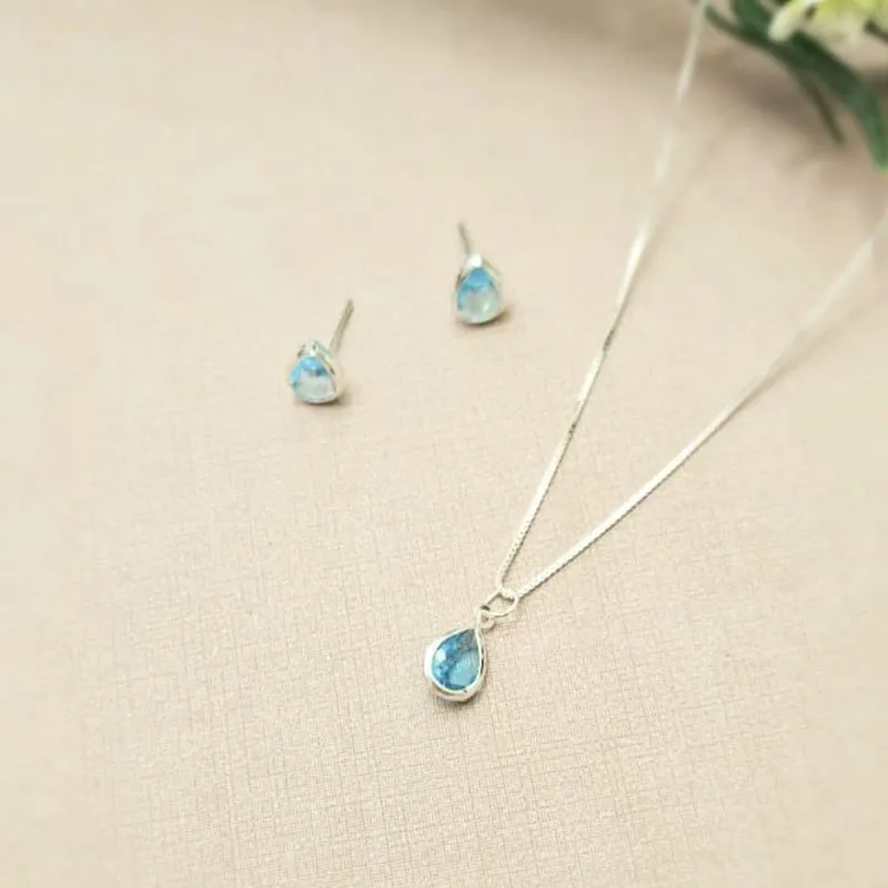 conjunto prata gota azul claro
