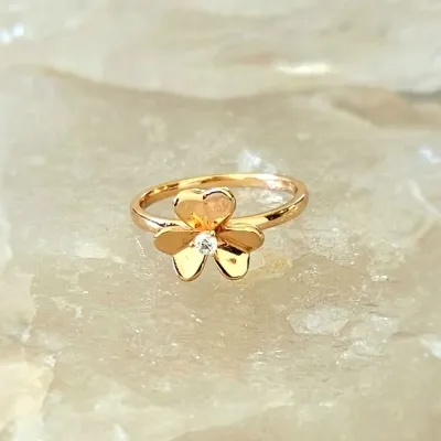 anel ouro flor 3 petalas coracao meio zirconia