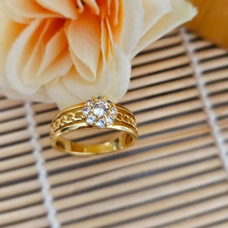 anel ouro flor cravejada 2 aros lisos e 1 aro elos