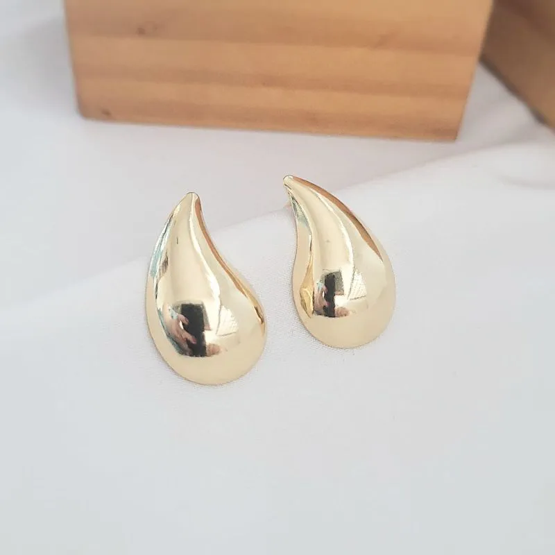brinco ouro gota abaulada lisa