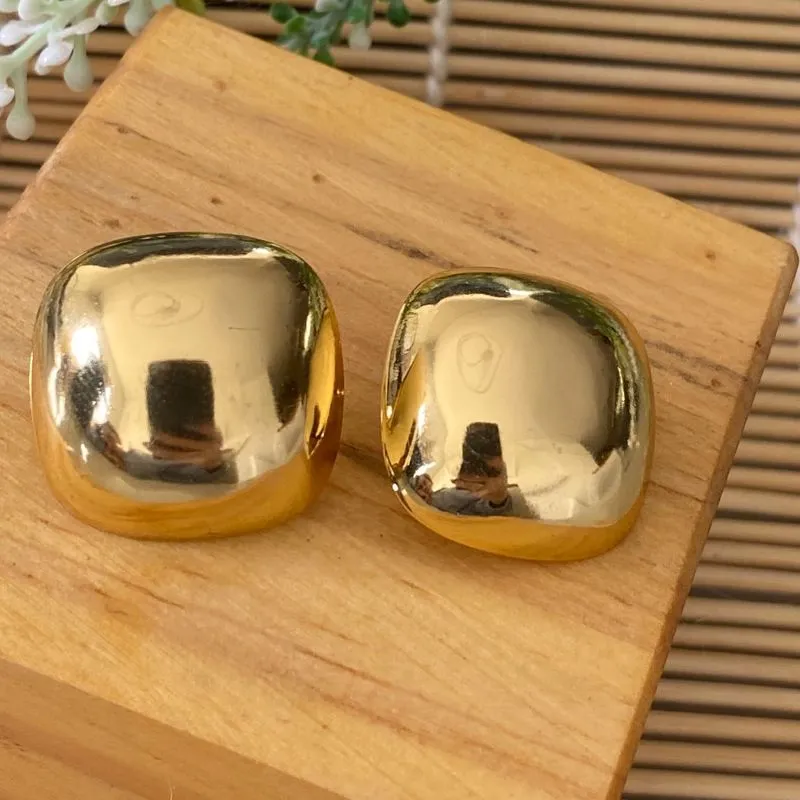 brinco ouro quadrado grande liso e alto
